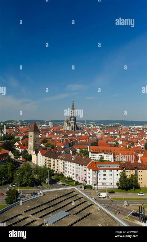 Ulm Minster, in front the east towers, behind the west tower, main ...