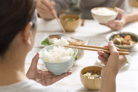 How To Use Chopsticks With Rice