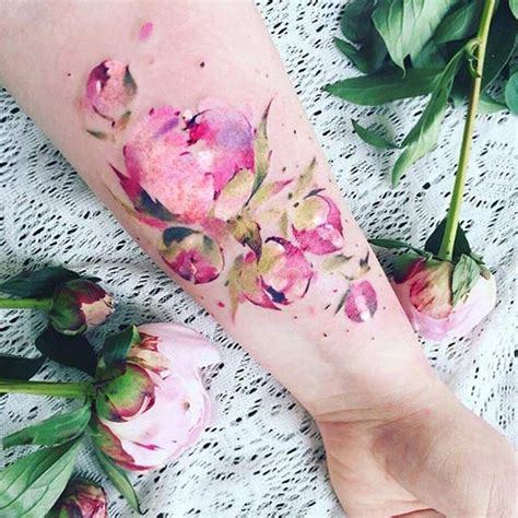 27 Breathtaking Watercolor Flower Tattoos - crazyforus