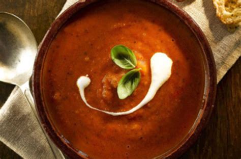 Gordon Ramsay's Spiced Tomato And Coconut Soup | Indian Recipes | GoodtoKnow