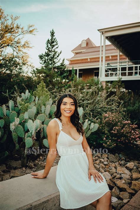 University of Arizona Graduation Photos | University of arizona graduation, University of ...