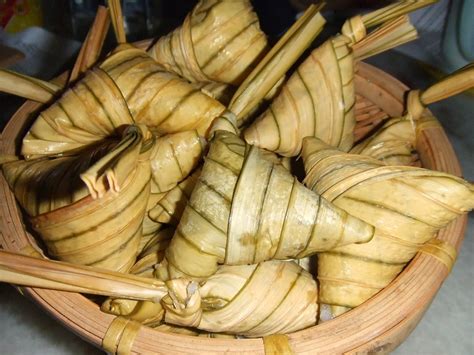 MY-HUMBLEKITCHEN: KETUPAT DAUN PALAS