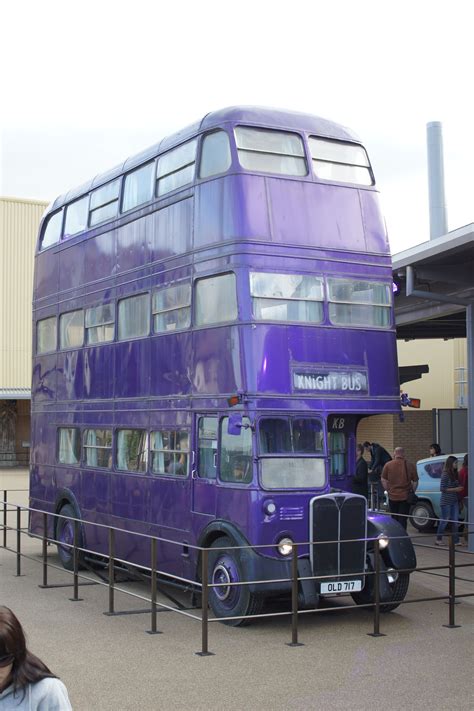 The Knight Bus at The Harry Potter Warner Bros Studio Tour | Warner bros studios, Warner bros ...