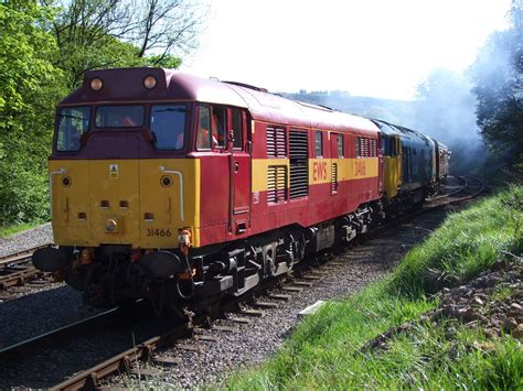 Oxenhope | 31466+50026 Oxenhope to Keighley 26/05/12 | Neil Davies | Flickr