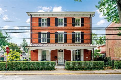 Living in Doylestown: A Neighborhood Guide