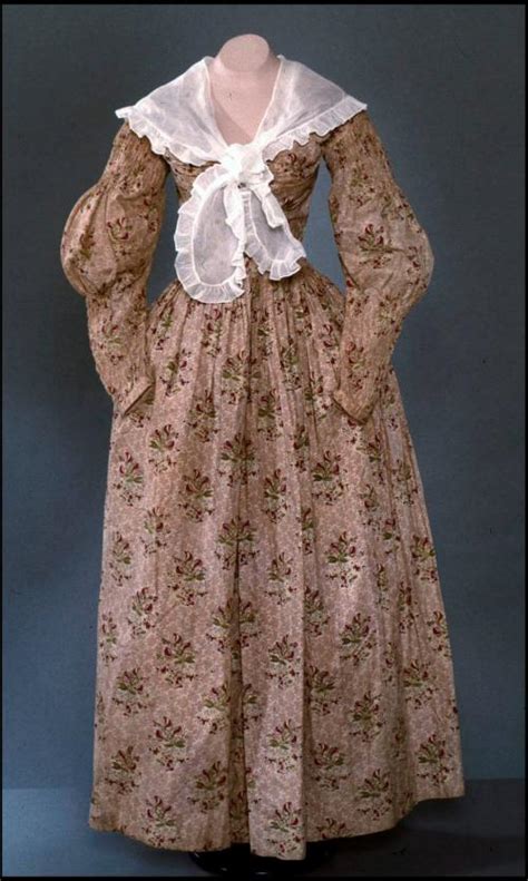 Dress – Works – The Colonial Williamsburg Foundation