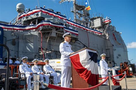 USS SAN JACINTO (CG-56) DECOMMISSIONS, HONORING 35 YEARS OF SERVICE ...