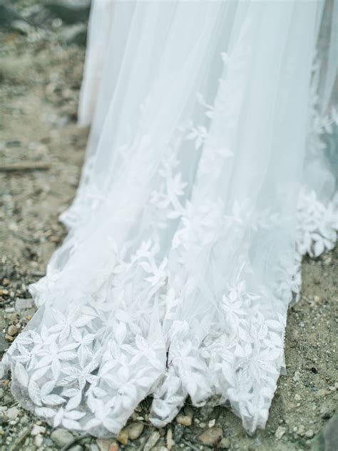 PHOTOGRAPHER: Rachel May Photography STYLING/DECOR: Amore Events by Cody GOWN: Watters Lalai ...