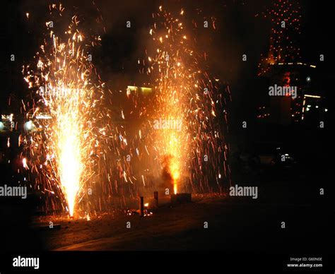 Diwali fireworks hi-res stock photography and images - Alamy