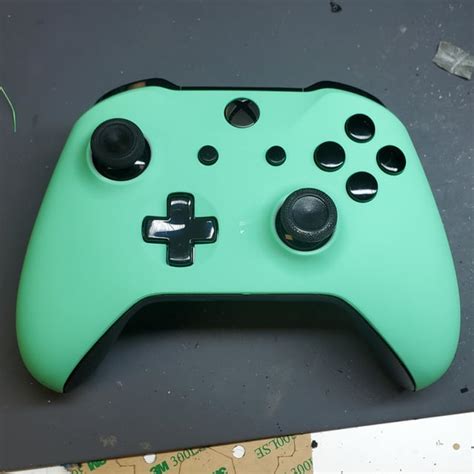 Custom green/black xbox one controller. Right stick is interchangeable ...