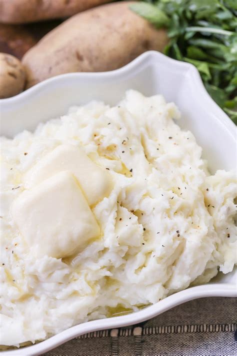 BEST Mashed Potatoes {Full of Flavor! +VIDEO} | Lil' Luna