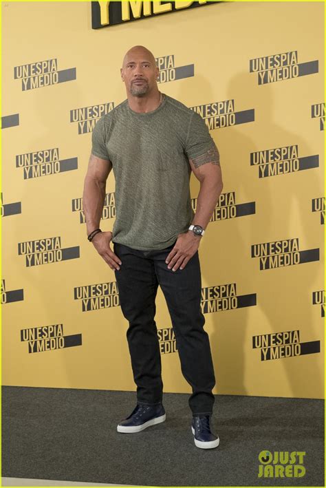 Dwayne 'The Rock' Johnson Warns Fans Not to Interrupt Him at the Gym: Photo 3675827 | Dwayne ...