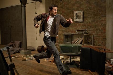 LOOPER Featurette