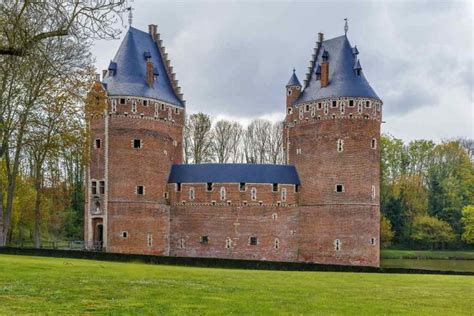 Stone Keep Castles - Historic European Castles