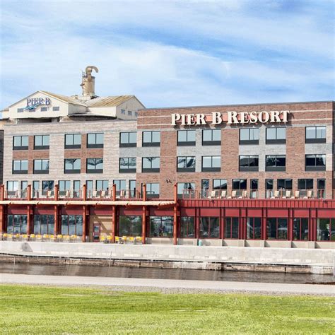 Pier B Resort Duluth, Minnesota Hotel on the Harbor