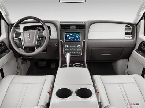 2017 Lincoln Navigator: 89 Interior Photos | U.S. News