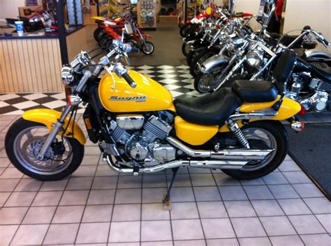 1996 Honda MAGNA 750 Cruiser for sale on 2040-motos