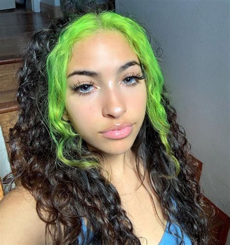 Neon green highlights | Hair color streaks, Dyed hair, Grunge hair