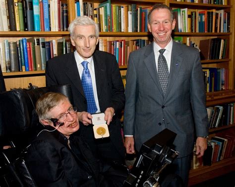 STEPHEN HAWKING RECEIVES COPLEY MEDAL IN 2006 - 8X10 NASA PHOTO (AZ963) | eBay