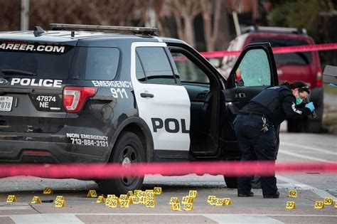 Video timeline: The shooting of 3 Houston police officers - Good ...