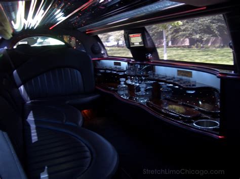 Lincoln Town Car stretch limousines - 6, 8 & 10-Passenger limos