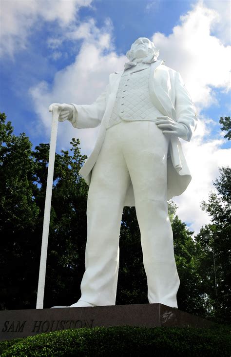 Image: Statue of Sam Houston -- Huntsville, Texas