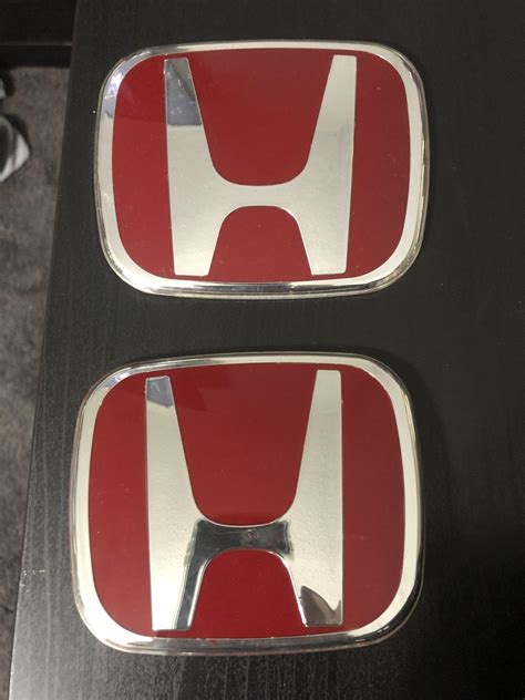 FS: Red Honda “H” emblems for hatchbacks (FK7/FK8) | 2016+ Honda Civic Forum (10th Gen) - Type R ...