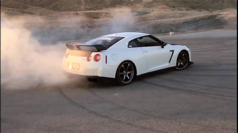 Nissan GT-R DRIFT ON PUBLIC STREETS - YouTube