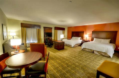 HAMPTON INN & SUITES TIFTON $128 ($̶1̶5̶9̶) - Updated 2022 Prices & Hotel Reviews - GA