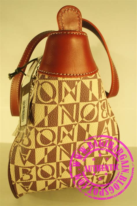 BAGZBARGAIN: New Bonia Signature Leather Small Tote Bag ~ Item #BMRT1003