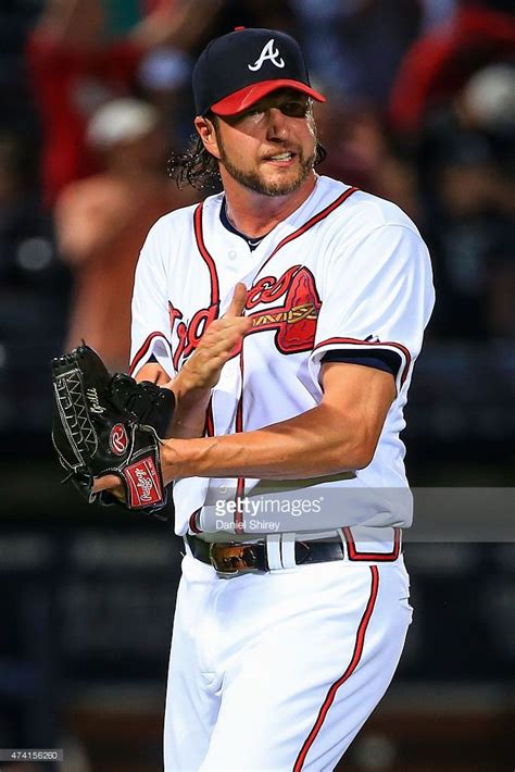 Jace Peterson of the Atlanta Braves signs autographs prior to the... | Atlanta braves, Braves ...