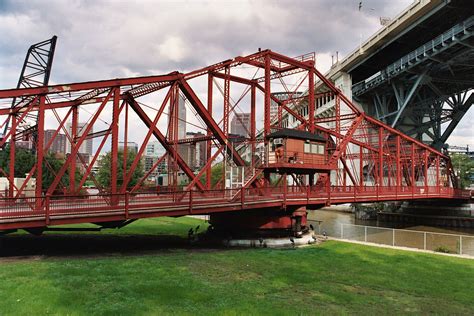 Center Street Bridge, Cleveland, Ohio | Bridgepixing the Cen… | Flickr