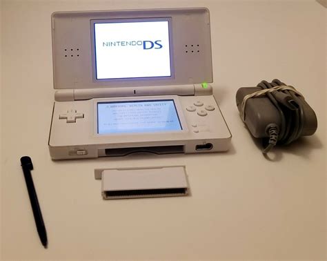 Nintendo DS Lite Polar White Handheld Console With Stylus TESTED ...