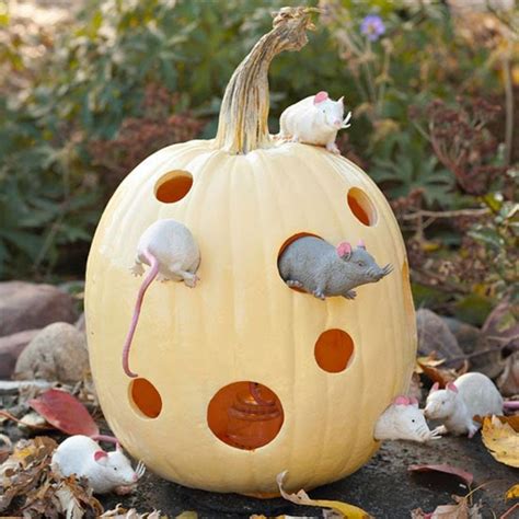 20+ Easy and Cool Pumpkin Decorating Ideas for Halloween 2018 # ...