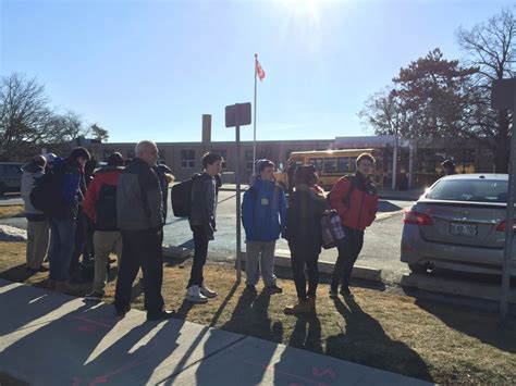 Teen girl wielding 2 knives attacks students at Dunbarton High School: police | CBC News