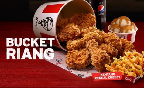 KFC Bucket Riang | Kfc, Food drink photography, Fast food menu