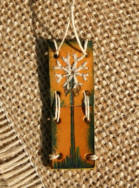 Dandelion pendant | Crafts, Christmas ornaments, Holiday decor