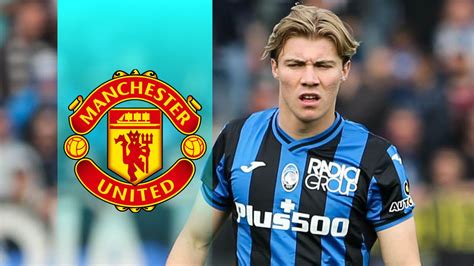 Man Utd see £30m bid rejected for top striker target as significant price tag drop revealed