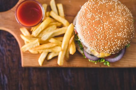 Vegetarian Options on the Burger King Menu | Livestrong.com | Vegetarian options, Healthy burger ...