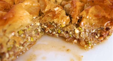 This Baklava Recipe Is An Authentic Old World Mediterranean Dessert ...