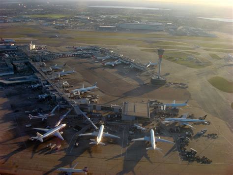 Heathrow Airport announces plans to reopen Terminal 3