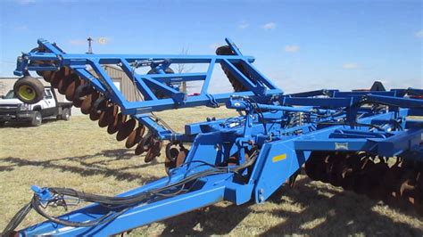 Landoll 6230-36 - 36 ft Tandem Disk Harrow - YouTube