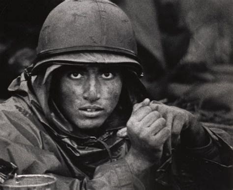 US Marine at Con Thien, 1967 | Vietnam vets, Vietnam war, Vietnam ...