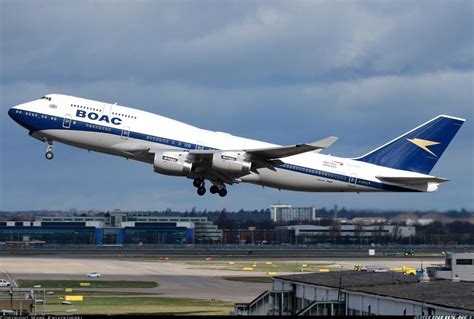 British Airways Boeing 747-436 (in BOAC livery) departing from runway ...