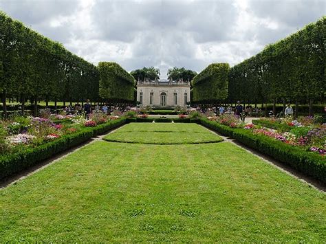 Best Things To See In The Gardens Of Versailles - Hellotickets