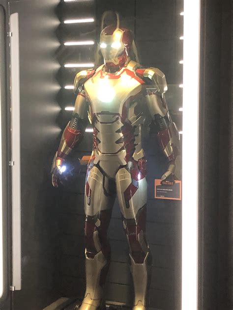 Iron man suit looks awesome in real life : r/ironman