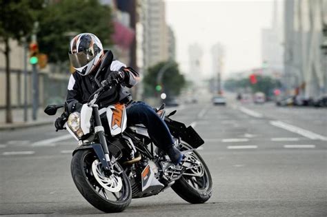 2014 KTM 200 DUKE | Top Speed