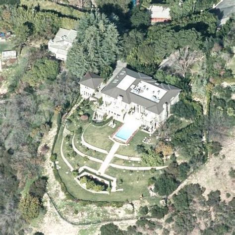 Kenneth Todd & Lisa Vanderpump's House in Beverly Hills, CA (Google Maps) (#2)