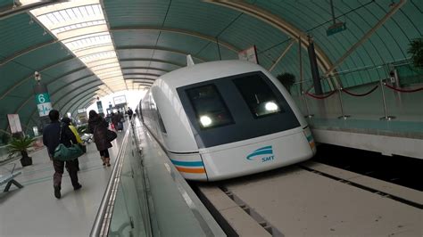 Riding Shanghai Maglev High Speed Train to Pudong International Airport