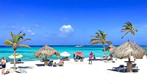 5 Reasons to Visit Aruba This Summer